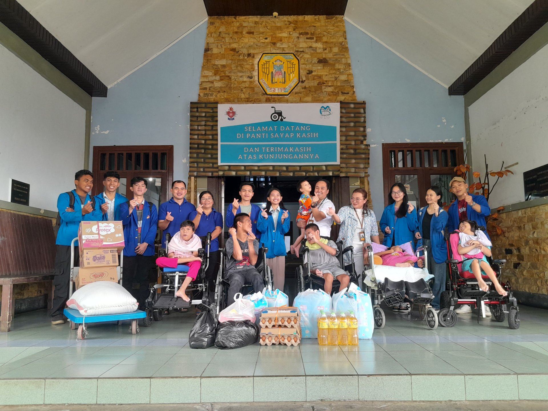 Bakti Sosial Jurusan PTIK ke Pantia Asuhan Sayap Kasih